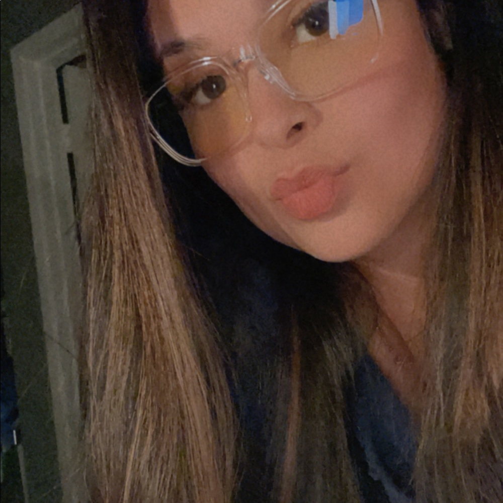 Meet your Posher, Samantha